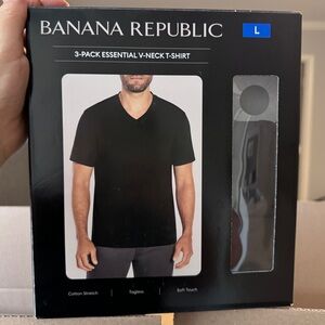 3 Banana Republic Essential Black V-Neck T-Shirt Pack